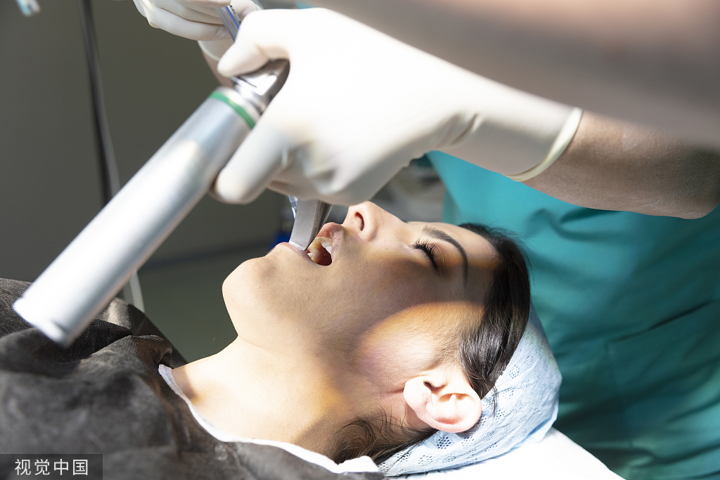 可視喉鏡廠家?guī)私饪梢暫礴R和麻醉咽喉鏡的區(qū)別 可視喉鏡廠家?guī)私饪梢暫礴R和麻醉咽喉鏡的區(qū)別